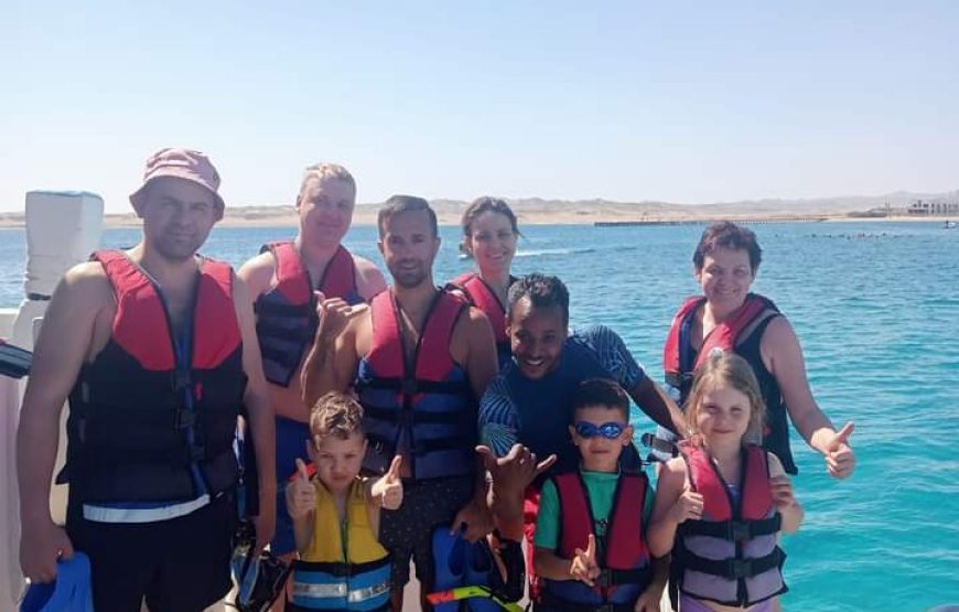 Marsa Mubarak With Lunch – Snorkeling with Turtles & Dugong